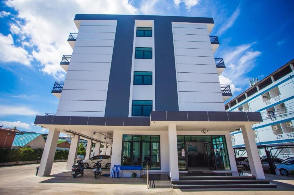 The Bed Hotel Phitsanulok Esterno foto