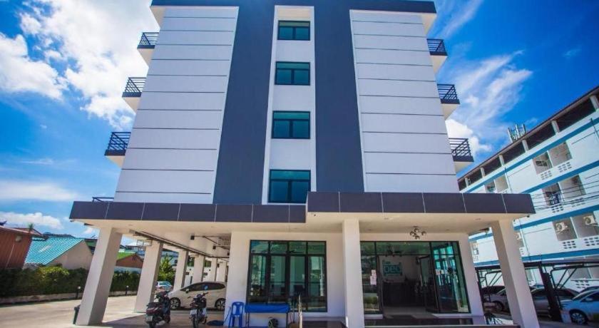 The Bed Hotel Phitsanulok Esterno foto