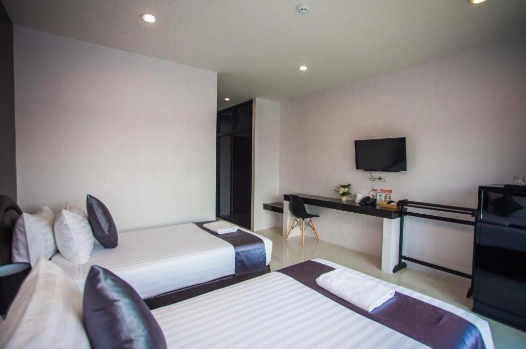 The Bed Hotel Phitsanulok Esterno foto