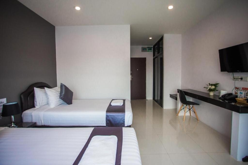 The Bed Hotel Phitsanulok Esterno foto