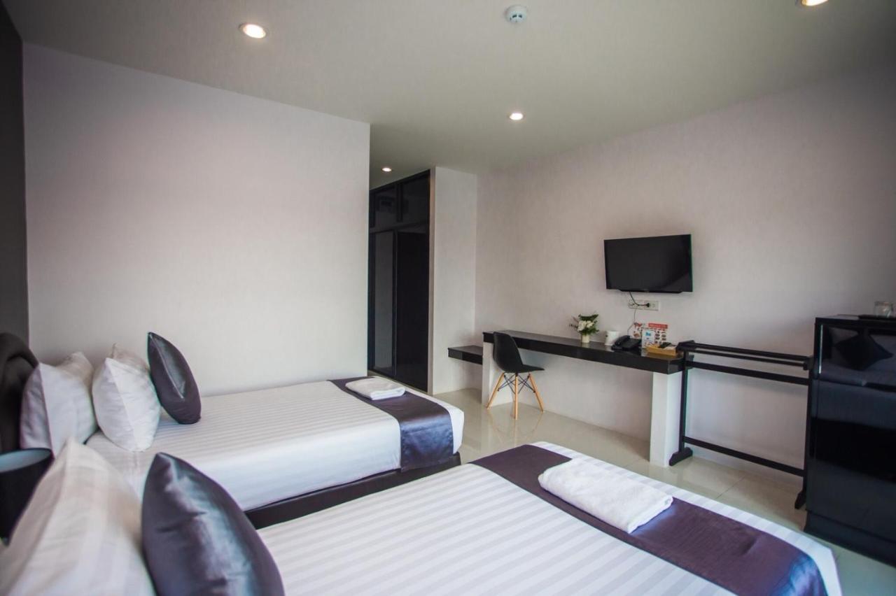 The Bed Hotel Phitsanulok Esterno foto